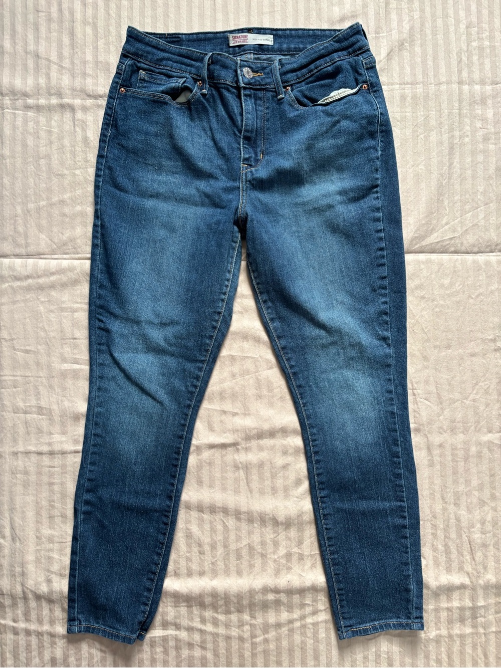 Signature by Levi Strauss & Co. Women's High-Rise Skinny Jeans Size 30x28